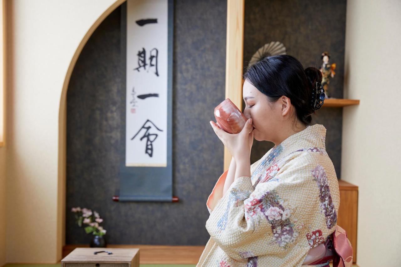 古今 天下茶屋 With A Private Parking Lot And A Half Open-Air Bath And Direct To Kix Vila Osaca Exterior foto