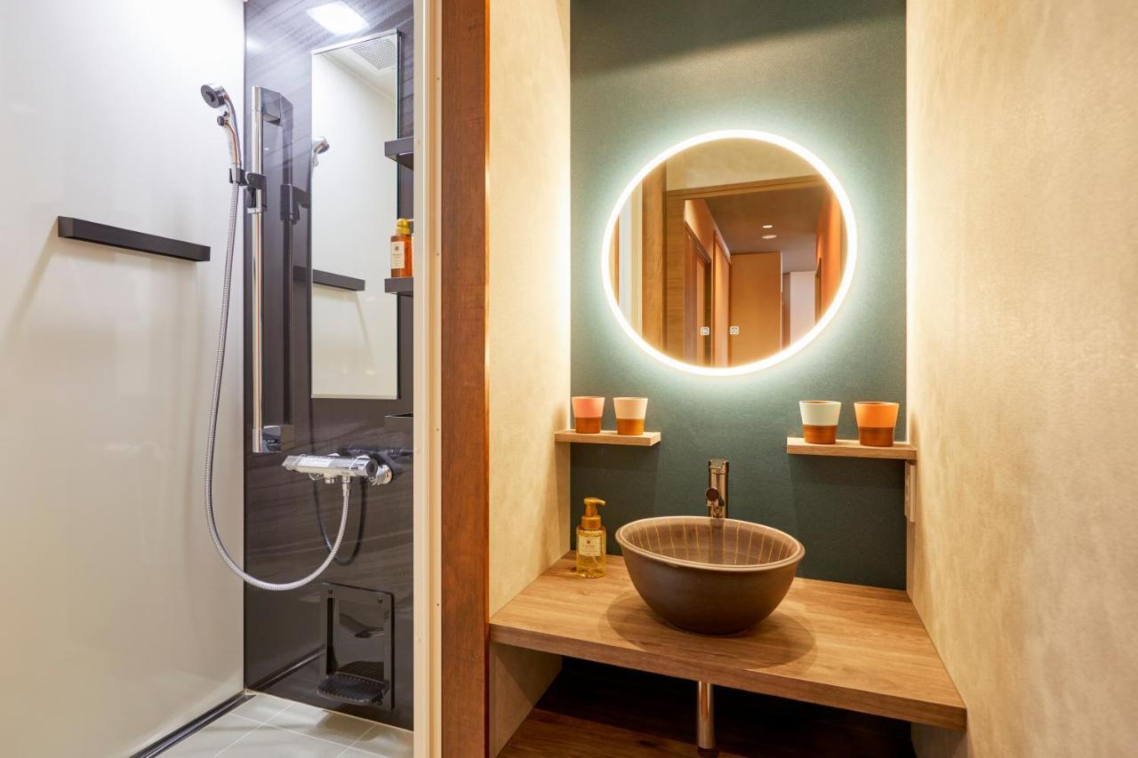 古今 天下茶屋 With A Private Parking Lot And A Half Open-Air Bath And Direct To Kix Vila Osaca Exterior foto
