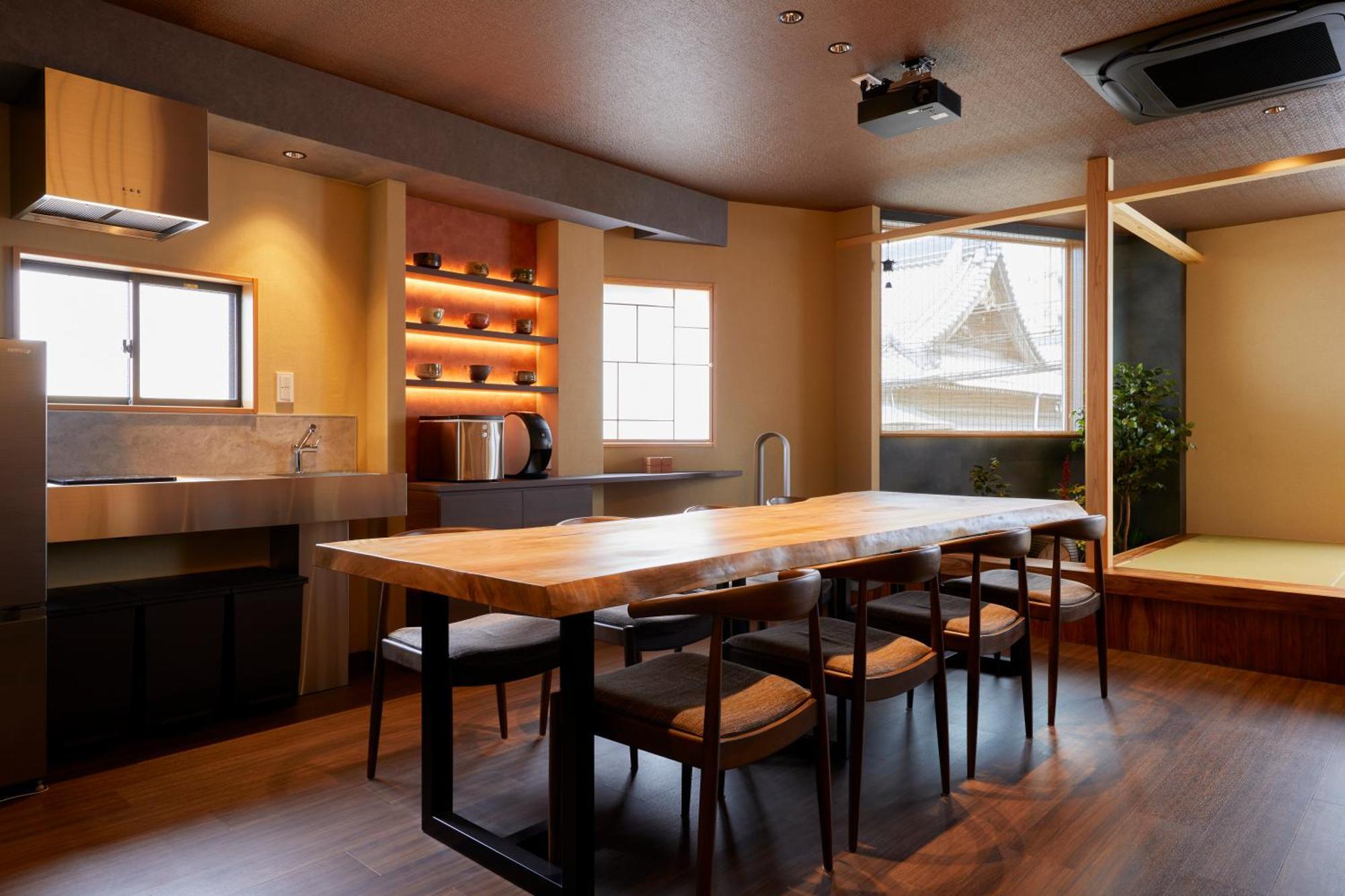古今 天下茶屋 With A Private Parking Lot And A Half Open-Air Bath And Direct To Kix Vila Osaca Exterior foto